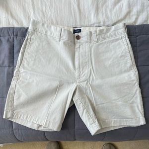 J Crew 7 In Khaki Shorts